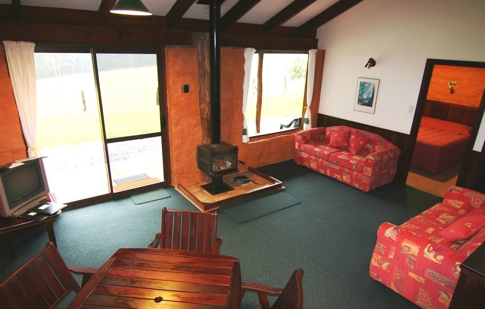 Pump Hill Farm Cottages Pemberton Exterior photo