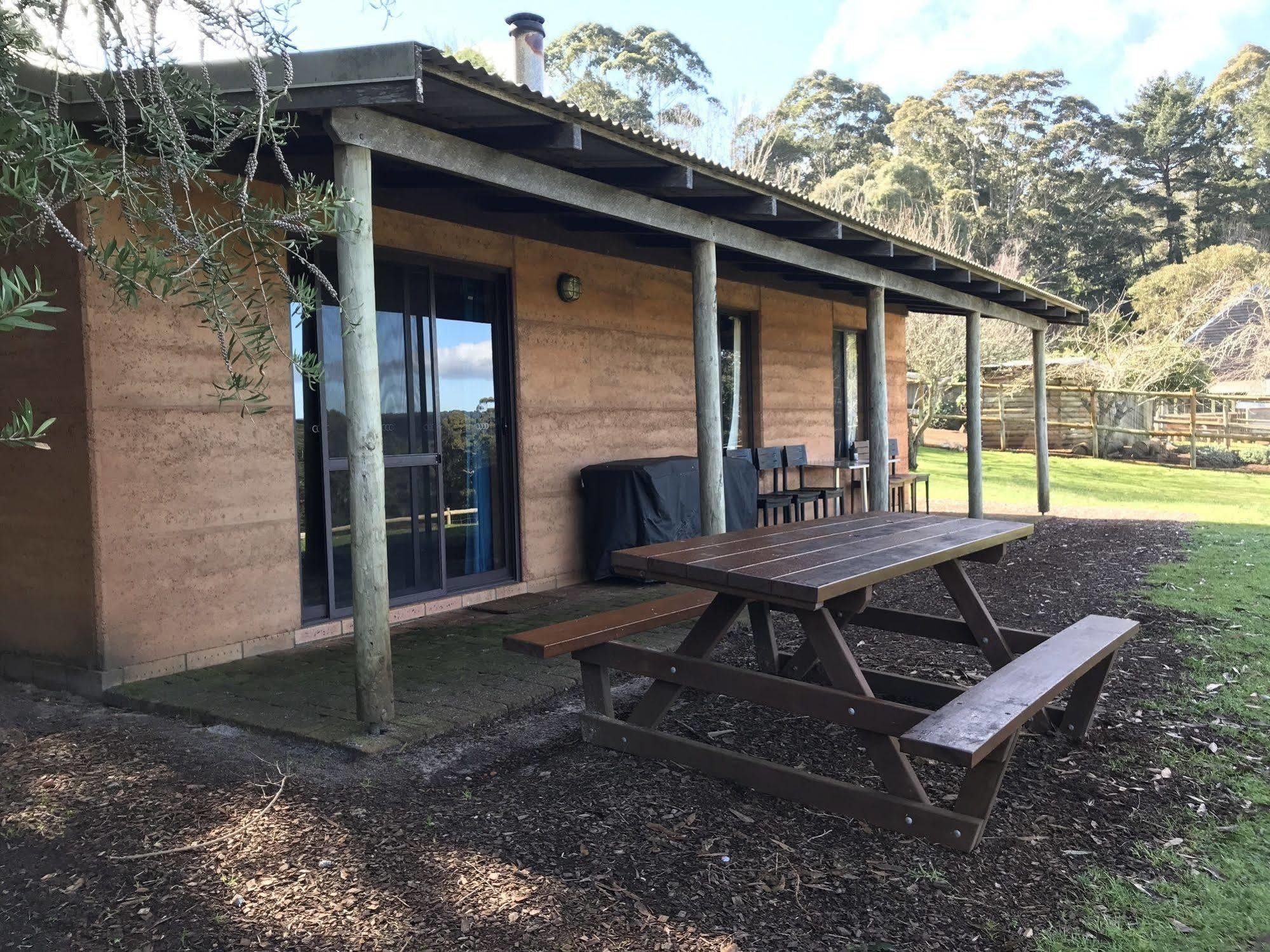 Pump Hill Farm Cottages Pemberton Exterior photo